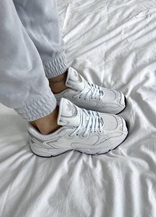 Жіночі кросівки adidas astir white silver