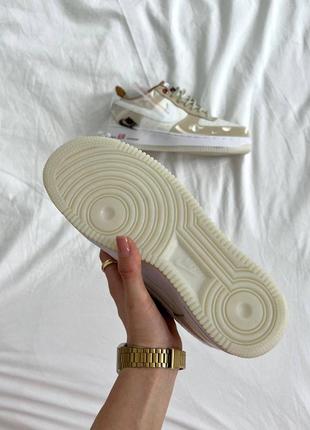 Женские кроссовки nike air force 1 white beige3 фото