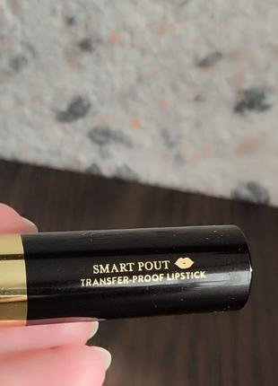 Laura geller new york smart pout transfer proof moisturizing matte lipstick brilliant помада3 фото