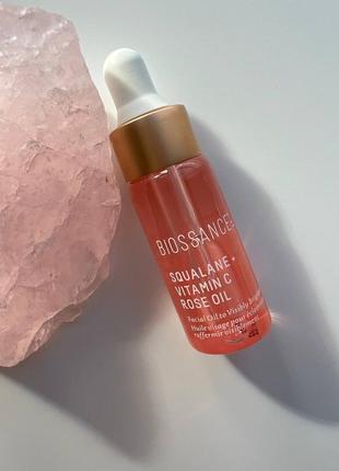 Трояндова олія для обличчя з вітаміном і скваланом biossance squalane + vitamin з rose oil, 4,5 мл1 фото