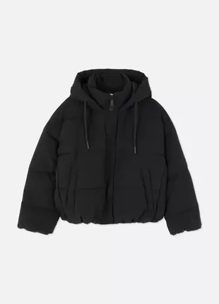 Короткая зимняя куртка черного цвета5 фото