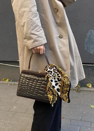 Pompoos by harald glockler шелковый платок леопард, золото2 фото