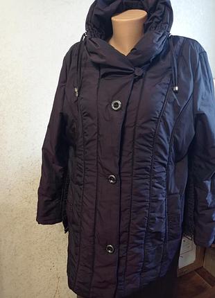 Брендовая теплая куртка,пуховик.