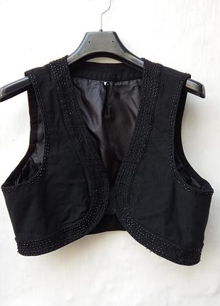 Нова ефектна красива, ошатна чорна орні жилетка розшита бісером,безрукавка.