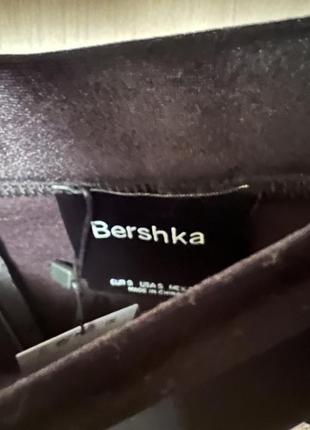 Bershka новая с ценником юбка бархатистая с металлической деталью5 фото