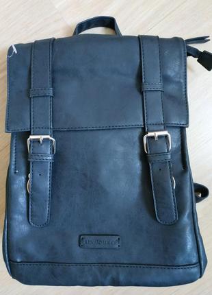 Новая удобная и вместительная сумка-рюкзак renato lucci