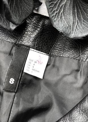 Шикарная мини-юбка h&m из эко кожи с вышивкой роскошными звездами и трендовой змеечкой спереди6 фото