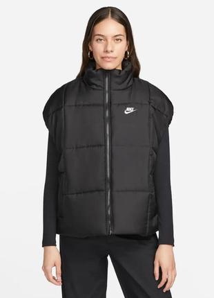 Женский жилет nike sportswear classic puffer therma-fit loose gilet