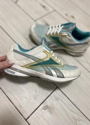 Кроссовки reebok easytone оригинал1 фото