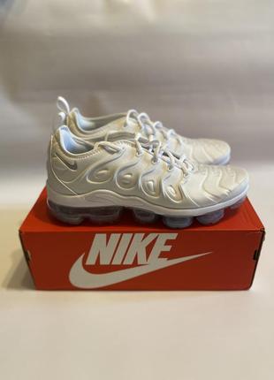 Новые оригинал кроссовки nike air vapormax plus