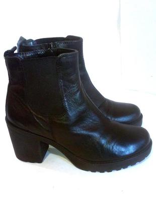 🥾🥾🥾 стильные кожаные демисезонные ботинки на каблуке от vagabond, р.37 код b37012 фото