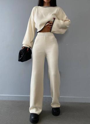 Білий костюм рубчик лапша светр укорочений і широкі штани кльош палаццо5 фото