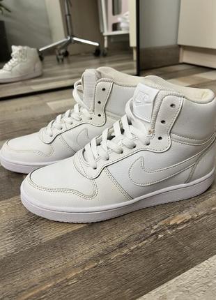 Nike ebernon mid