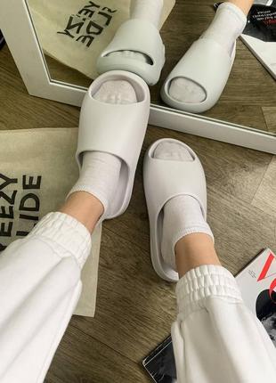 Шлепанцы adidas yeezy slide white4 фото