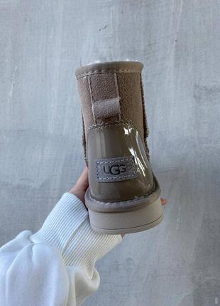 Угги жіночі ugg mini light brown лак.пятка2 фото