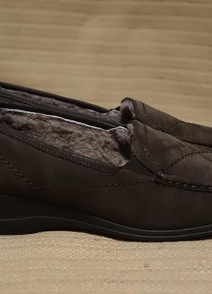 Дуже гарні закриті шкіряні туфлі на натуральній цигейці ara германія 39 р.2 фото