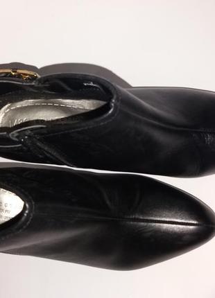 Ботинки женские кожаные m&s footglove wider fit 7р( 41)
