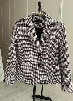 Костюм в клітинку