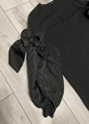 Черное платье (утепленное) с рукавом фонарик длина меди2 фото
