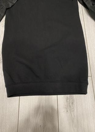 Чорне платтячко (утеплене) з рукавом ліхтарик довжина міді5 фото