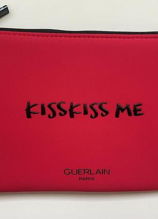 Косметичка червона guerlain kiss kiss me