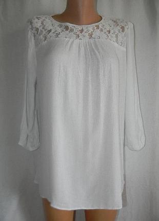 Натуральная блуза с кружевом