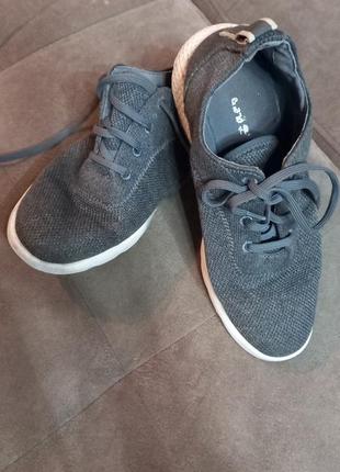 Кросівки 41р. пр-во: philippines