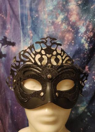 Ажурна венеційська маска1 фото
