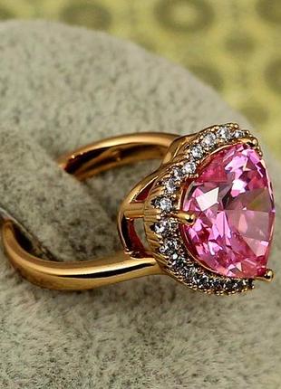 Кільце xuping jewelry серце океану з рожевим каменем 1,6 см р 17 золотисте3 фото