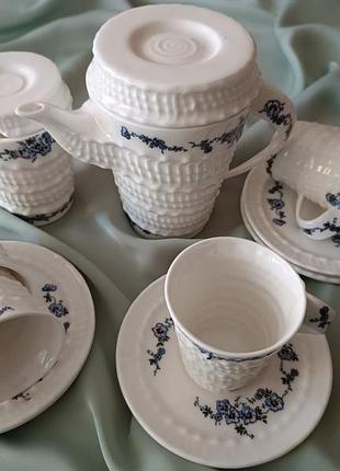 Изящный кофейный сервиз из элитного фарфора artil bone china