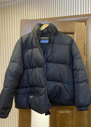 Жіночий пуховик prada