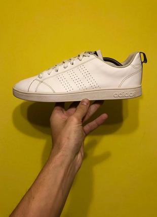Оригинальные крутые кроссовки адидас