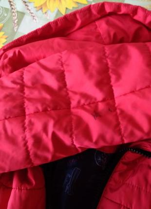 Р 10 / 44-46 красная куртка на молнии с капюшоном5 фото