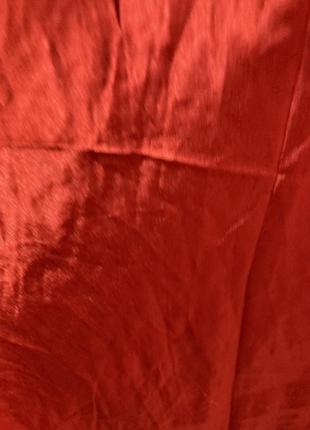 Красная атласная ночная рубашка эротическая7 фото