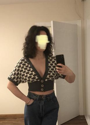 Укорочённая кофта-болеро