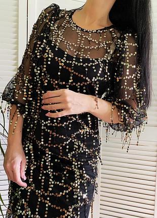 Неймовірна сукня в паєтки 🤩