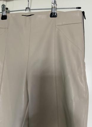 Брюки из искусственной кожи zara