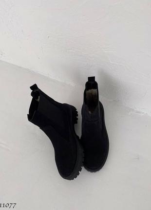 Черные натуральные замшевые зимние ботинки челси с резинками на резинках толстой подошве без молнии замша зима трендовые6 фото