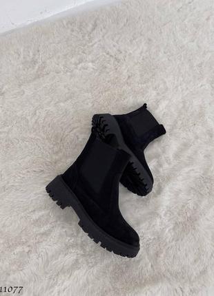 Черные натуральные замшевые зимние ботинки челси с резинками на резинках толстой подошве без молнии замша зима трендовые5 фото