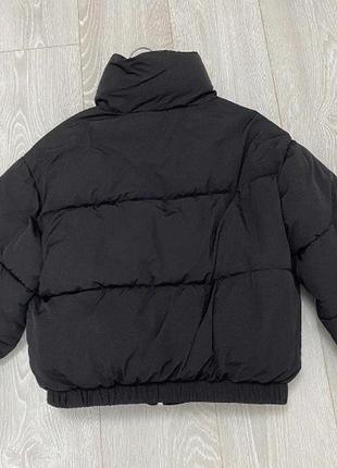 Стильная теплая куртка пуффер фирмы bershka xs3 фото