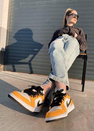 Кроссовки nike air jordan 1 retro low yellow