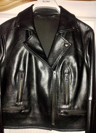 Італійська чорна куртка-косуха "silvian heach" із супер-якісної еко-шкіри