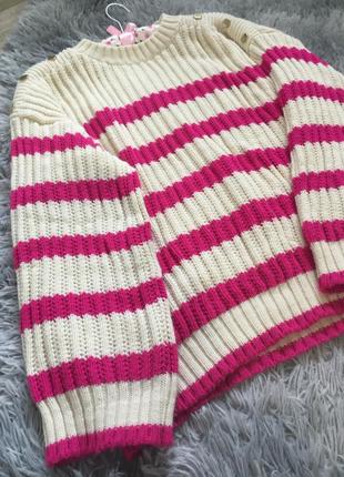 Теплые свитера с объемными рукавами8 фото
