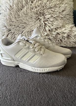 Adidas кроссовки