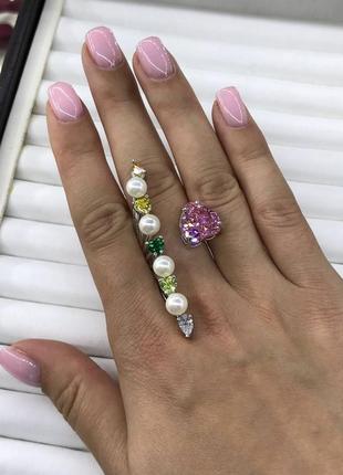 Брендовое кольцо стильное с жемчужинами на камушками