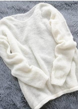 Ніжний светр з італійського кидмохера
