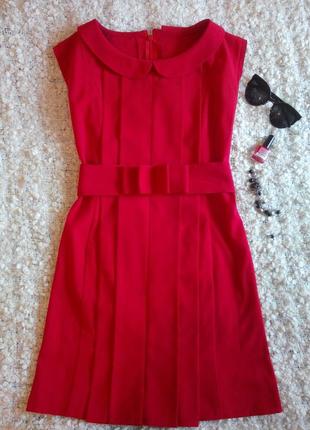 Яркое платье