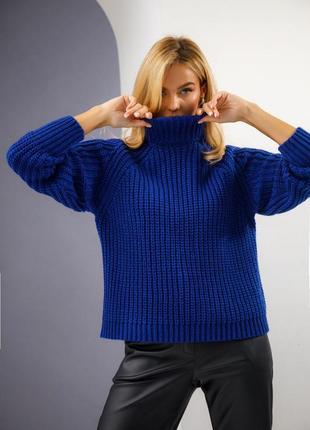 Объемный теплый свитер джемпер с горлом из полушерстяной пряжи4 фото
