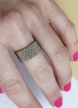 Кільце золотисте бронзове з японського бісеру тренд каблучка золотиста бронзова топ