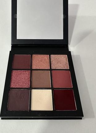 "#разгрузкой" палетка теней huda obsessions palette mauve